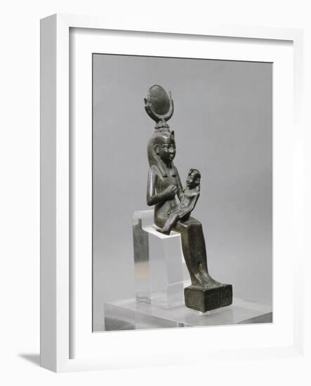 Isis allaitant Harpocrate (Horus enfant)-null-Framed Giclee Print