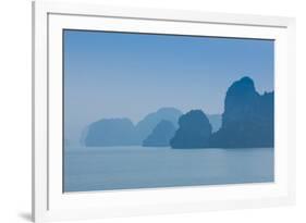Islands in the Pacific Ocean, Ha Long Bay, Quang Ninh Province, Vietnam-null-Framed Photographic Print