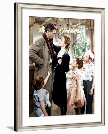 It's a Wonderful Life, Jimmy Hawkins, James Stewart, Donna Reed, CArol Coomes, Larry Simms, 1946-null-Framed Photo