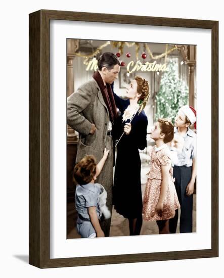 It's a Wonderful Life, Jimmy Hawkins, James Stewart, Donna Reed, CArol Coomes, Larry Simms, 1946-null-Framed Photo