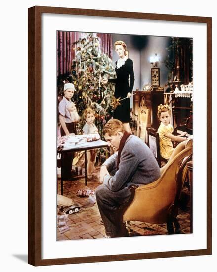 It's a Wonderful Life, Larry Simms, Jimmy Hawkins, Donna Reed, Karolyn Grimes, James Stewart, 1946-null-Framed Photo