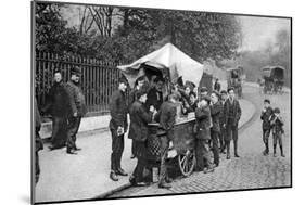 Italian Ice Cream or 'Hoky' Seller, London, Early 1900s, (1926-192)-Taylor-Mounted Giclee Print