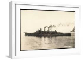 Italienisches Kriegsschiff, R.Nave, Amalfi-null-Framed Giclee Print