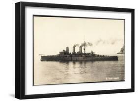 Italienisches Kriegsschiff, R.Nave, Amalfi-null-Framed Premium Giclee Print