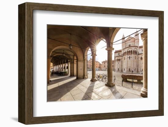 Italy, Italia; Emilia-Romagna; Modena district. Modena. Piazza Grande, the Cathedral (UNESCO World-Francesco Iacobelli-Framed Photographic Print