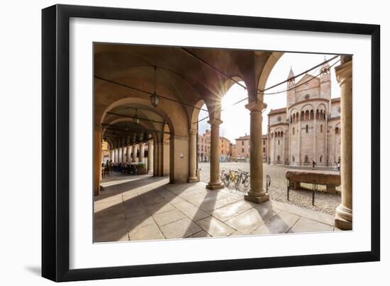 Italy, Italia; Emilia-Romagna; Modena district. Modena. Piazza Grande, the Cathedral (UNESCO World-Francesco Iacobelli-Framed Photographic Print