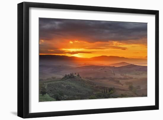 Italy, Tuscany, Siena District, Orcia Valley, Podere Belvedere Near San Quirico D'Orcia.-Francesco Iacobelli-Framed Photographic Print