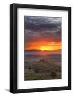 Italy, Tuscany, Siena District, Orcia Valley, Podere Belvedere Near San Quirico D'Orcia.-Francesco Iacobelli-Framed Photographic Print