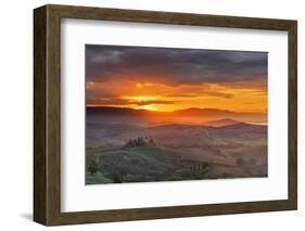 Italy, Tuscany, Siena District, Orcia Valley, Podere Belvedere Near San Quirico D'Orcia.-Francesco Iacobelli-Framed Photographic Print