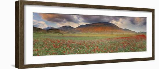 Italy, Umbria, Perugia District, Monti Sibillini Np, Norcia, Castelluccio-Francesco Iacobelli-Framed Photographic Print