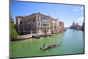 Italy, Veneto, Venice. During the Vongalonga Rowing Boat Festival on the Gran Canal.-Ken Scicluna-Mounted Photographic Print