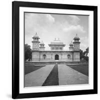 Itmad-Ud-Daulah's Tomb, Agra, India, Early 20th Century-H & Son Hands-Framed Giclee Print