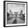 Itmad-Ud-Daulah's Tomb, Agra, India, Early 20th Century-H & Son Hands-Framed Giclee Print