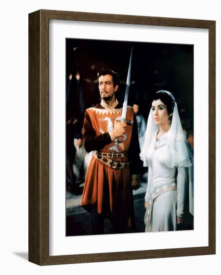 IVANHOE, 1952 directed by RICHARD THORPE Robert Taylor / Elizabeth Taylor (photo)-null-Framed Photo