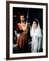 IVANHOE, 1952 directed by RICHARD THORPE Robert Taylor / Elizabeth Taylor (photo)-null-Framed Photo