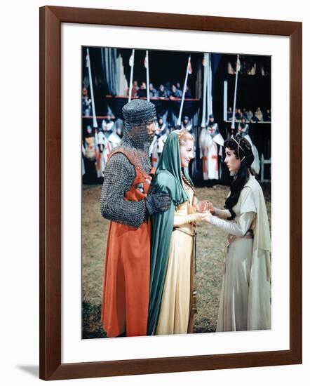 Ivanhoe by Richard THorpe with Robert Taylor, Joan Fontaine and Elizabeth Taylor, 1952 (photo)-null-Framed Photo