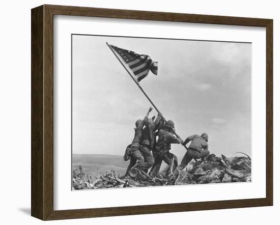 Iwo Jima Flag Raising-Joe Rosenthal-Framed Photographic Print