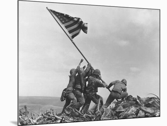 Iwo Jima Flag Raising-Joe Rosenthal-Mounted Photographic Print