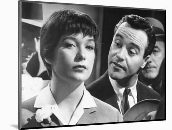 Jack Lemmon, Shirley Maclaine, The Apartment, 1960-null-Mounted Photographic Print