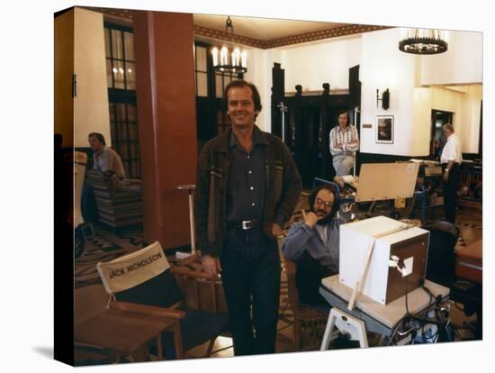 Jack Nicholson and le realisateur Stanley Kubrick sur le tournage du film Shining, 1980 (d'apres St-null-Stretched Canvas