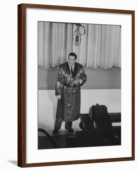 Jackie Gleason, Warming Up the Audience before the TV Show "The Honeymooners"-null-Framed Premium Photographic Print