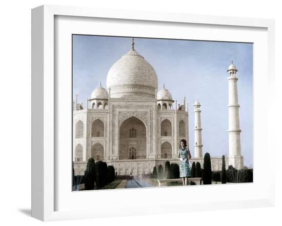 Jackie Kennedy in Front of the Taj Mahal, 15th March, 1962--Framed Photo
