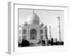 Jackie Kennedy in Front of the Taj Mahal, India, March 15, 1962-null-Framed Photo