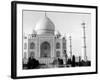 Jackie Kennedy in Front of the Taj Mahal, India, March 15, 1962-null-Framed Photo