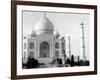 Jackie Kennedy in Front of the Taj Mahal, India, March 15, 1962-null-Framed Photo