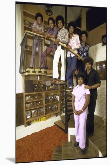 Jackson Five Michael, Marlon, Tito, Jermaine, Jackie and Parents Mr. and Mrs. Joseph Jackson-John Olson-Mounted Premium Photographic Print