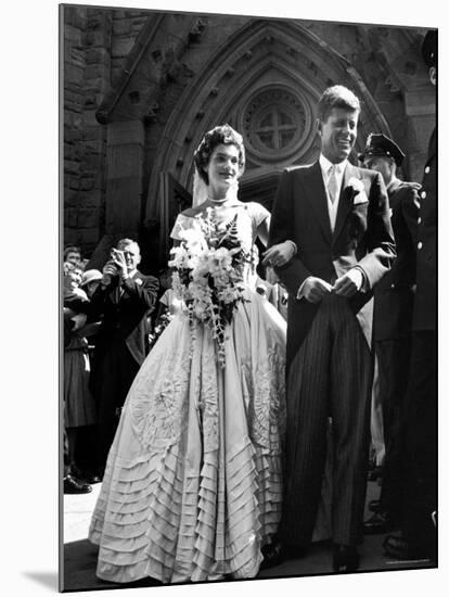 Jacqueline Bouvier in Gorgeous Battenberg Wedding Dress with Her Husband Sen. John Kennedy-Lisa Larsen-Mounted Photographic Print