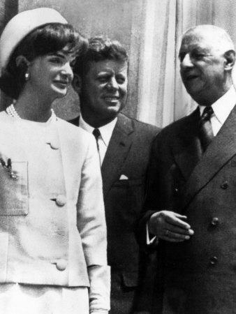 https://imgc.allpostersimages.com/img/posters/jacqueline-kennedy-president-john-f-kennedy-and-french-president-charles-de-gaulle-1963_u-L-P6WOJ30.jpg?artPerspective=n
