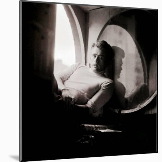 James Dean, New York, 1954-Roy Schatt-Mounted Art Print