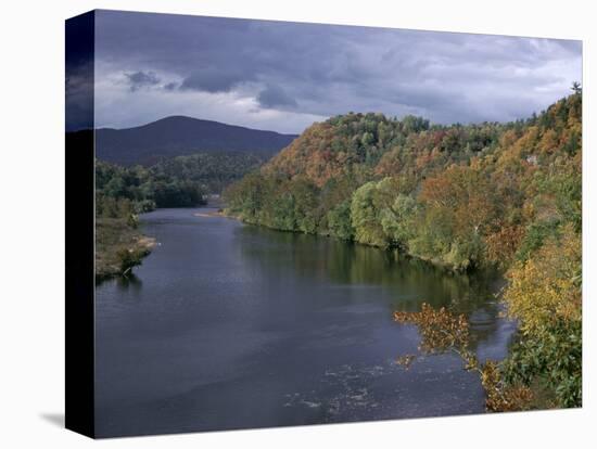 James River, Blue Ridge Parkway, Virginia, USA-James Green-Stretched Canvas