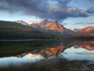 Stanley Lake and Mcgowan Peak, Sawtooth National Recreation Area, Idaho, USA