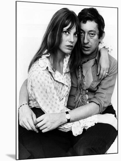 Jane Birkin Actress and Serge Gainsbourg at Home in Their Chelsea Flat-null-Mounted Photographic Print