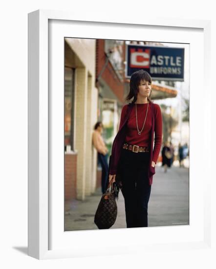 Jane Fonda Carrying a Louis Vuitton Bag as She Walks Down the Street-Bill Ray-Framed Premium Photographic Print