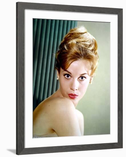 Jane Fonda dans les annees 60 (photo)-null-Framed Photo