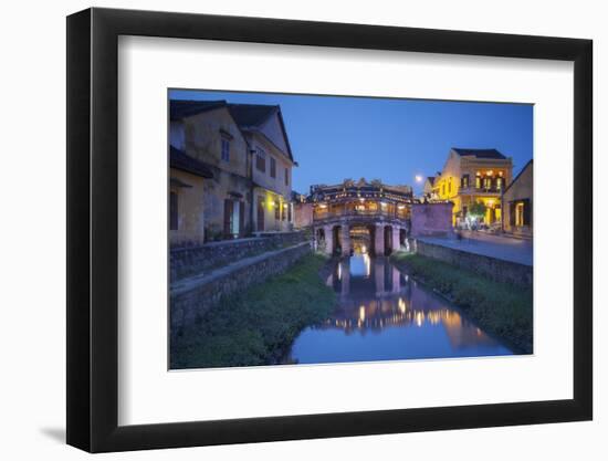 Japanese Bridge at Dusk, Hoi an (Unesco World Heritage Site), Quang Ham, Vietnam-Ian Trower-Framed Photographic Print