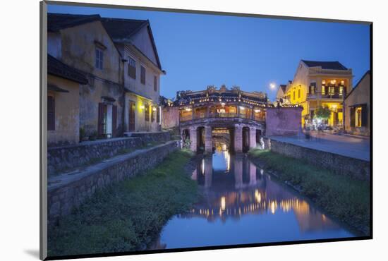 Japanese Bridge at Dusk, Hoi an (Unesco World Heritage Site), Quang Ham, Vietnam-Ian Trower-Mounted Photographic Print