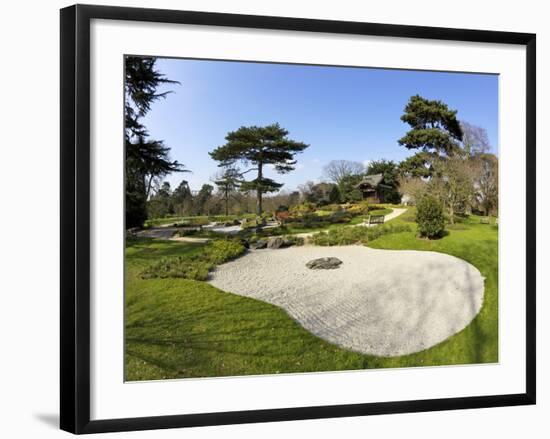 Japanese Gateway Chokushi-Mon, UNESCO World Heritage Site, London, England-Peter Barritt-Framed Photographic Print