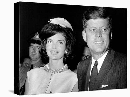 Jaqueline Kennedy, President John F. Kennedy, Ca. 1962-null-Stretched Canvas