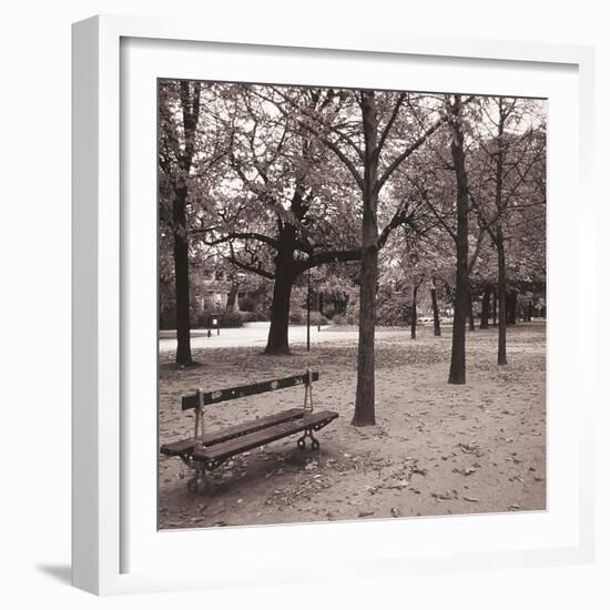 Jardins Des Tuileries - Rest-Bill Philip-Framed Giclee Print