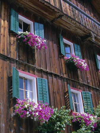 Wooden Chalet with Flowers, Hallstatt, Austria, Europe