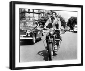 Jean-Paul Belmondo, L'homme de Rio (1964)-null-Framed Photo