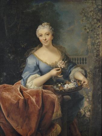 Portrait de dame tenant une corbeille de Fleurs sur fond de parc avec une balustrade et une statue