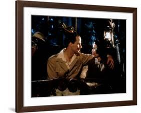 Jeff Daniels and Mia Farrow PURPLE ROSE OF CAIRO, 1985 directed by WOOD Y ALLEN (photo)-null-Framed Photo