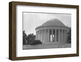 Jefferson Memorial with Profile of Statue of Jefferson-GE Kidder Smith-Framed Photographic Print