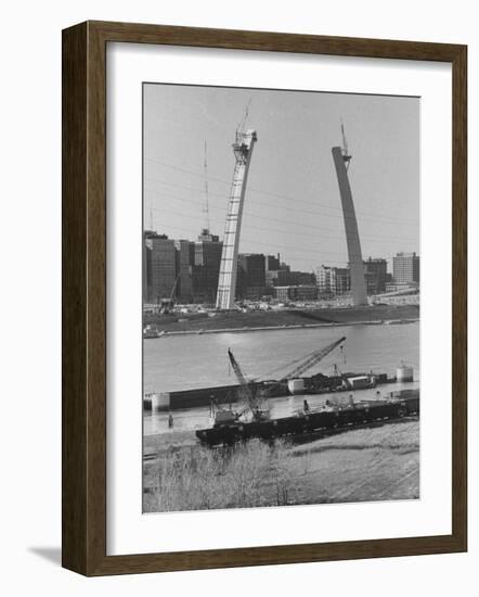 Jefferson Nat'L. Expansion Memorial Arch Designed by Eero Saarinen-null-Framed Photographic Print