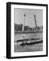 Jefferson Nat'L. Expansion Memorial Arch Designed by Eero Saarinen-null-Framed Photographic Print